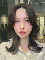 サンバレー(SUNVALLEY) ミディアムくびれヘア
