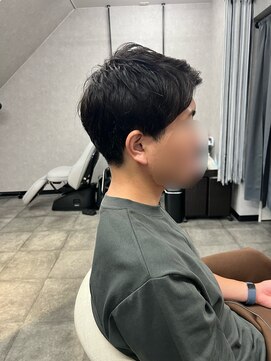 ウヌ ヘアルーム(uNu Hair Room) アップバングショート