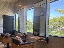 アミーヘアルーム(amie hair room)の雰囲気（非日常空間でリラックスしながら自分を大切にする時間）