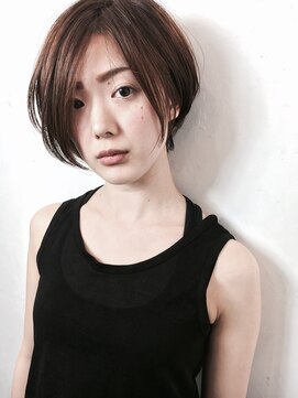 アンリ(Anli) ワンサイド ノーブルショート