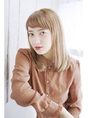 Resortsalon M【新宿東口店】ハイトーンの内巻きストレート