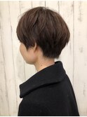 【高塚栞里】大人女性 コンパクトナチュラルショート 小顔サイド