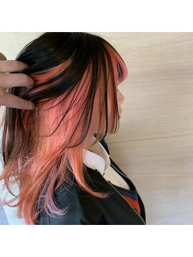 リコモ 上野御徒町(LikkleMore) ブラック×ピンク