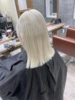 ジゼル(gisele)&nbsp;(稲毛)ホワイトブロンド