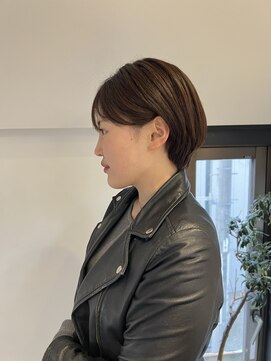 トレス(TRESS) 耳掛けショート　ショートボブ　レイヤーボブ