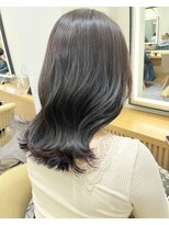 ロンドプロフィール 浦和(Lond profil)&nbsp;ミディアムレイヤー艶巻きグレージュニュアンスカラー【浦和】