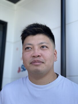 スティーナ(SUTEANA) 短髪ショート