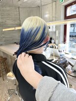 ヲタク(wotaku.)&nbsp;ルーツカラーペールブルーブラック抜きっぱなしブロンドロング