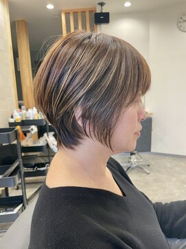 リノアバイフェリア(LINO’A by felia) 40代50代60代◎ハイライトで白髪ぼかし◎大人くびれショート