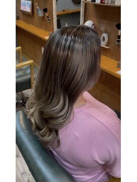 ヘアーサロン アトリエ(Hair salon ATORIE) ロングレイヤーブリーチカラーシャドウルーツブロンドカラー