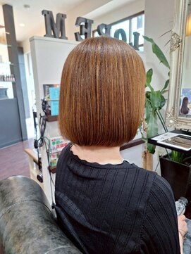 ローレン(LOREM) 切りっぱなしミディ/耳掛け/美髪ブラウン/春色/こっくりカラー