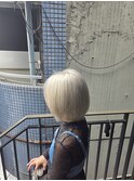 ホワイトベージュ