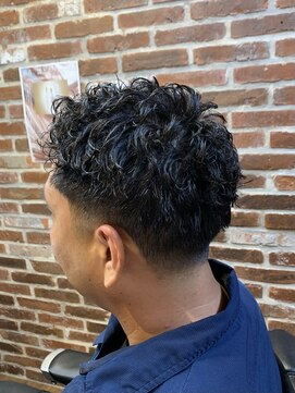 ミリオンバックス 神田店(Million Bucks) スパイキーショート<理容室>[メンズ/眉毛/バーバー/神田]