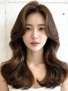 エイチ 大阪梅田(H) ミルクティーベージュボブグレージュアンブレラカラークラゲヘア