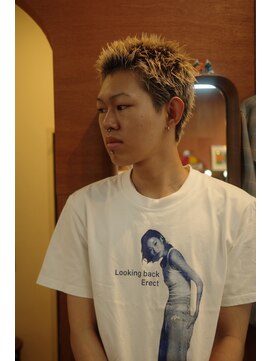 エディ(Edy) メンズスパイキーショート刈り上げケアブリーチブロンド韓国ヘア