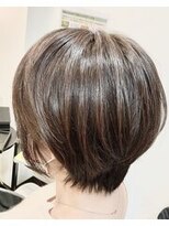 ナゴミノヒトトキ(NAGOMI NO HiTOTOKi) 前下がり大人ショート【オリーブベージュ】 30代40代50代