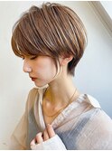 透明感ブリーチなしベージュショートボブレイヤーカット夏カラー
