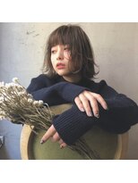 ランプ ヘアー(lamp hair)&nbsp;カールスタイルでスモークカラー