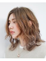 ニコヘアー(niko hair)&nbsp;ベージュ×ホワイトインナーカラー