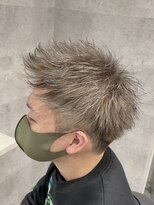 アンダーバーホワイト(_WHITE)&nbsp;ハイトーン　アップバング