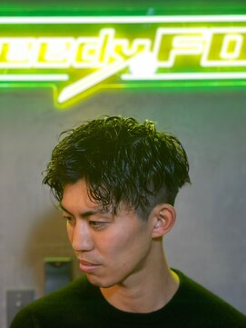 グリーディーフォックス 代々木(Greedy FOX) 韓国マッシュ/センタ-パ-ト/ツイストスパイラル/スキンフェード