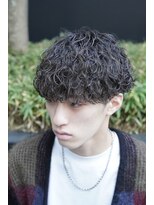 レイズ 名古屋(RAYS)&nbsp;波巻きスパイラルツーブロックショートマッシュパーマ