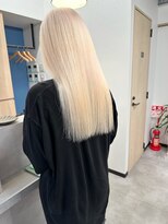 リノショアーズ 元町店(RINOSHORES)&nbsp;抜きっぱなしブロンド×ロングレイヤー×ぱっつんロングヘア