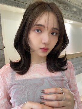 アイヴィ 表参道(IVY) シースルーバングフェイスレイヤーくびれヘア【肥田亜沙美】