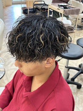 ラヴィズム 名駅店(LUVISM) 名古屋/メンズカット/メンズパーマ/眉毛/ツイスパ