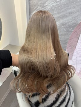 ラビス 池袋(Lovis) 《鳥越》ワンレン/小顔[エクステ/インナーカラー/韓国/池袋]