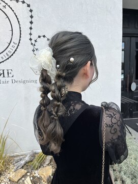 ヘアーデザイニングアリュール(Hair Desining ALLUЯE) ツインポニーヘアセット