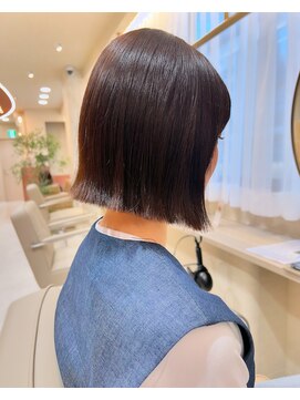 エイト アンバー 天神今泉店(EIGHT amber) ぱつっとボブ