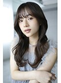 ロングくびれヘア顔周りレイヤーおくれ毛_F30133