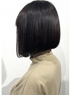 グルグル 新小岩店(GULGUL) 前下がりボブの魅力に迫る!大人っぽさを叶える最旬スタイル