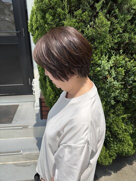 エヌアイ(N.I) ショートボブ