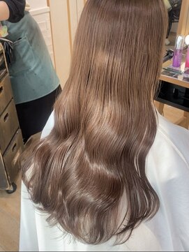 ジーナ 横浜(Zina) ブリーチなしで作るやわらかミルクティーベージュ