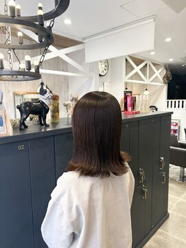 コスタ オブ リシェール(The COSTA of RICHAIR) 外はねアッシュベージュカラー