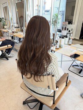 フルールバイアヴァンスクロス(Flulu by avance. cross) 透明感ベージュ/東梅田