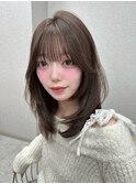 天神レイヤーカットブラウングレージュミディアムレイヤー