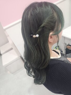 ホワイト 栄駅店(White) ハーフツイン♪