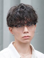 バイフィフス 原宿/表参道(by fifth)&nbsp;緩めニュアンスパーマフェザーパーマメンズセンターパートウルフ