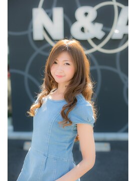 エヌアンドエーコンティ(N&A CONTi) フレンチガーリー×キャメルベージュ×ふわゆるカール　1