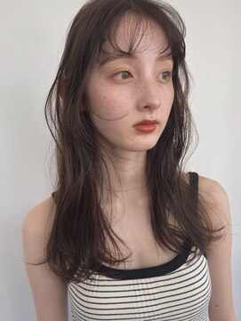 イルフレール(ill frere) ナチュラル 顔まわりレイヤー ベージュ つやカラー 中津