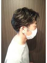 今日は美容院&nbsp;くせ毛みたいにパーマ