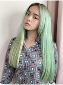 ミントグリーン　韓国風ヘア