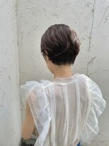スウィープ(sweep) くせ毛ショート