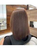 フラワーズビィーオーディー(FLOWERS BOD)&nbsp;ツヤツヤストレートベージュ