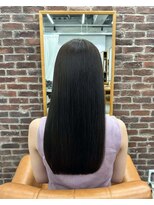 山野愛子美容室 銀座店&nbsp;オリーブアッシュ×ストレートロング