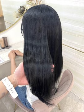 エルバイラビス 大宮(elu by lovis) 《高橋亜美》ネイビーグレージュ/ブリーチ/大宮/