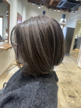 リフル 八王子(RIFULL) ハイライト　バレイヤージュ　ショート　レイヤー　髪質改善